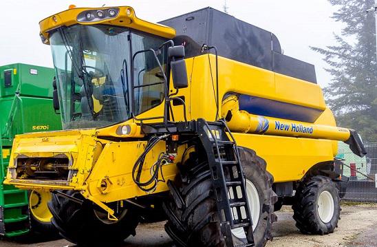 Зерноуборочный комбайн New Holland CS6080. Комбайн б/у (№1746).