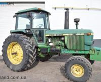 Трактор John Deere 4240