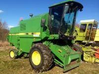 Комбайн зерноуборочный John Deere 1155