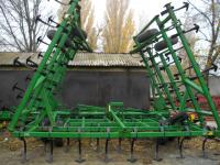 Культиватор John Deere 980