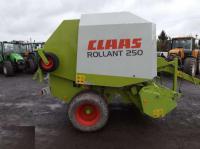 Продам прес-підбирач рулонний Claas Rollant 250