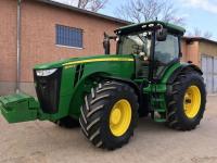 Трактор John Deere 8335R