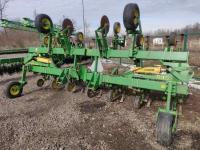 Культиватор пропашной JOHN DEERE 845