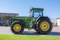 Трактор John Deere 8410